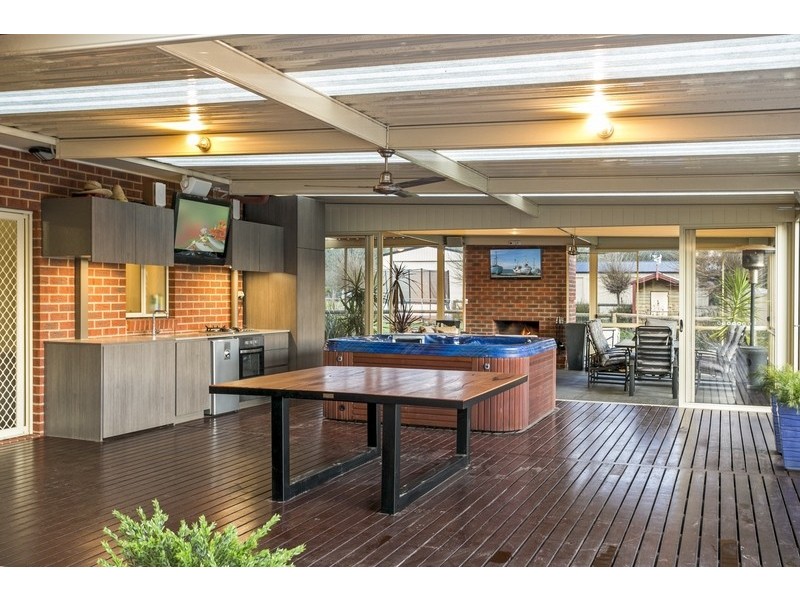 83 Mannix Lane, Mandurang South VIC 3551