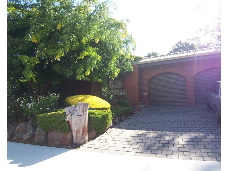 45 Putnam Avenue, Strathdale VIC 3550