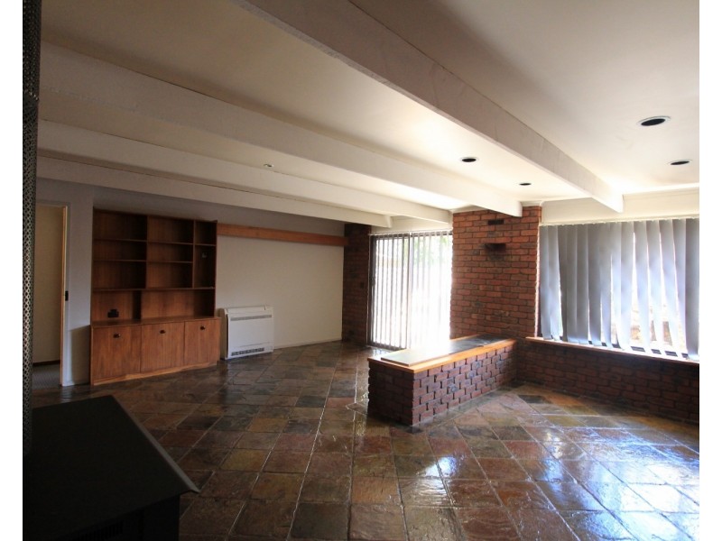 45 Putnam Avenue, Strathdale VIC 3550