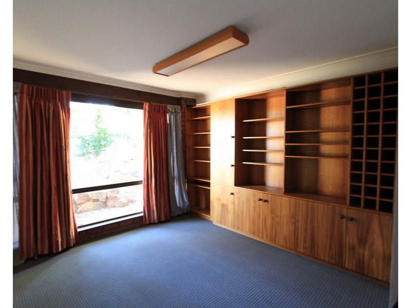 45 Putnam Avenue, Strathdale VIC 3550