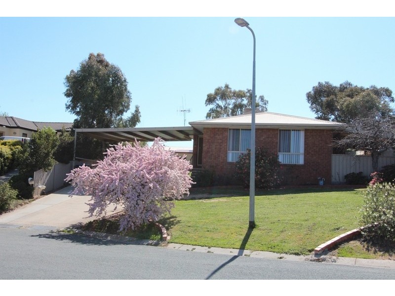 12 Hines Court, Kangaroo Flat VIC 3555