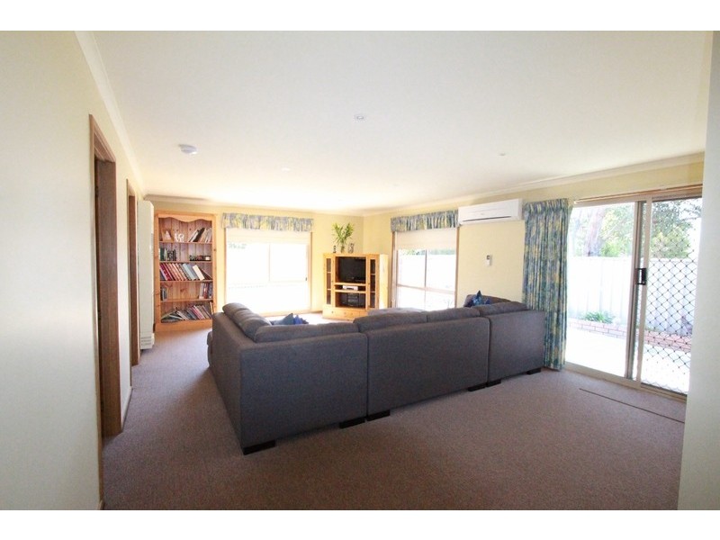 12 Hines Court, Kangaroo Flat VIC 3555