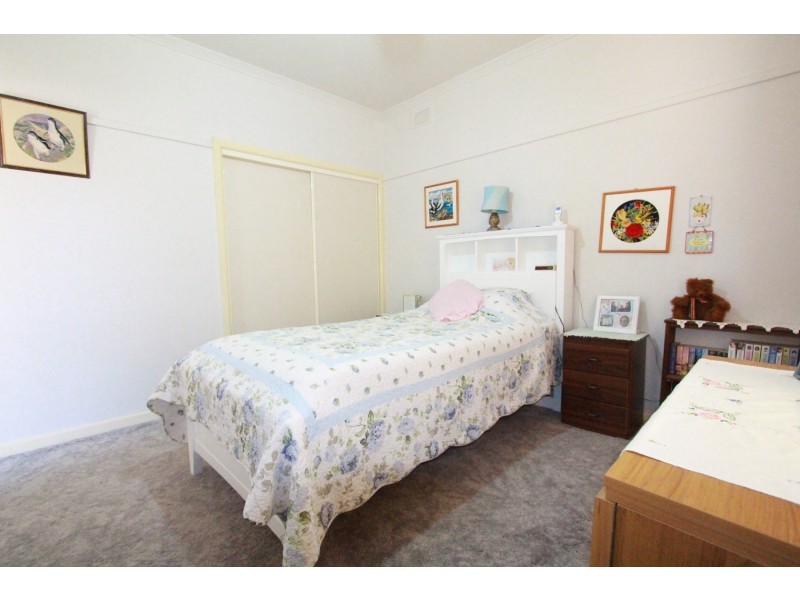 25 Grant Street, Goornong VIC 3557