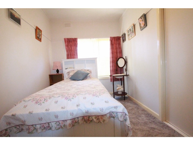 25 Grant Street, Goornong VIC 3557