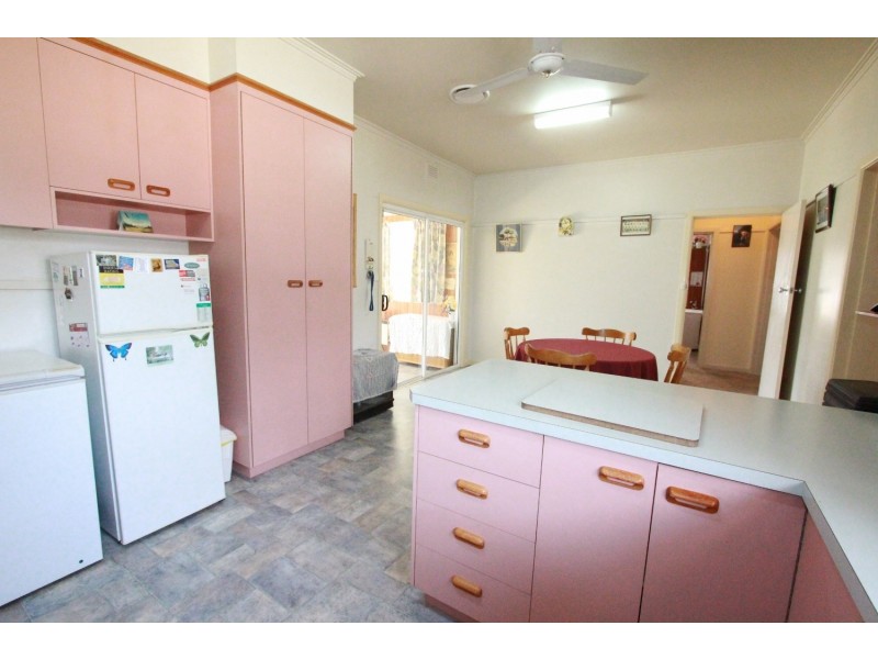 25 Grant Street, Goornong VIC 3557