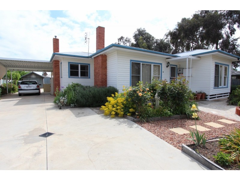 25 Grant Street, Goornong VIC 3557