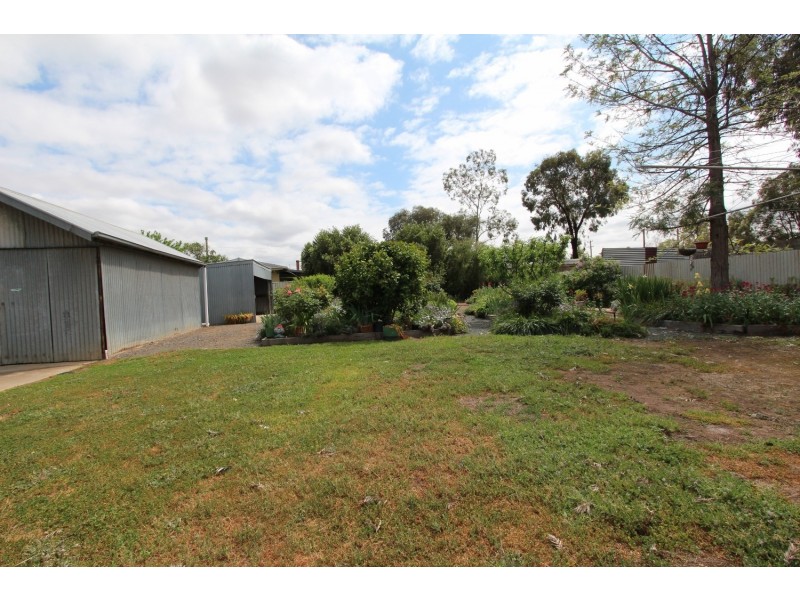 25 Grant Street, Goornong VIC 3557