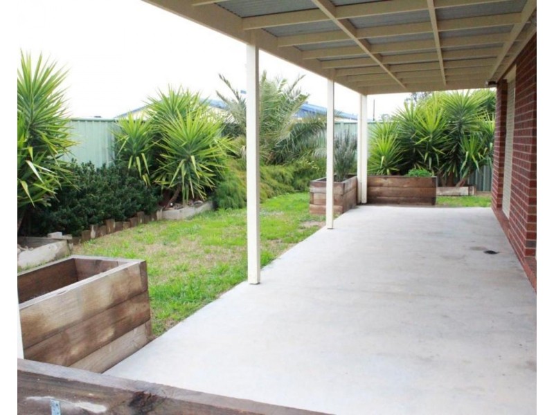 182 Myrtle Road, Epsom VIC 3551