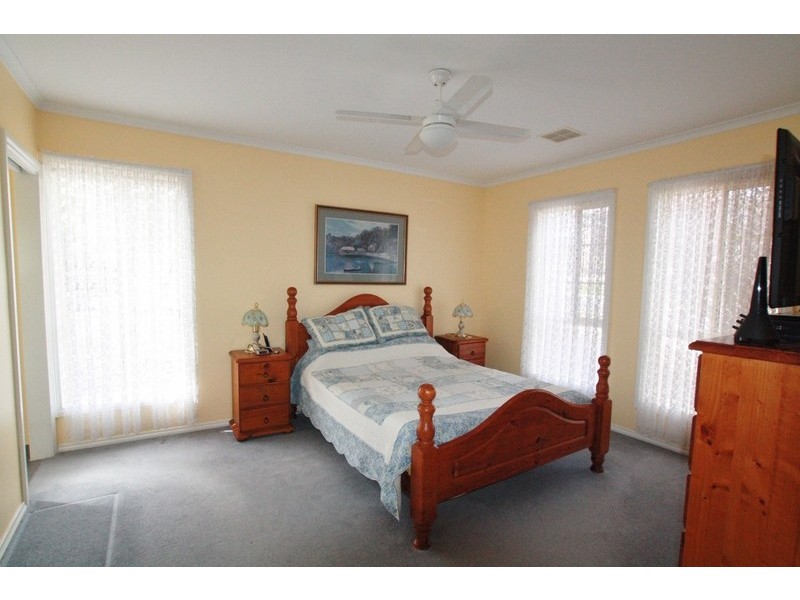 22 Irrabella Place, Kangaroo Flat VIC 3555