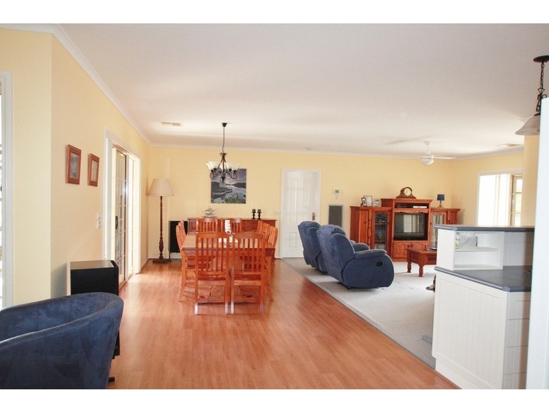 22 Irrabella Place, Kangaroo Flat VIC 3555