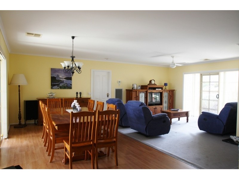 22 Irrabella Place, Kangaroo Flat VIC 3555