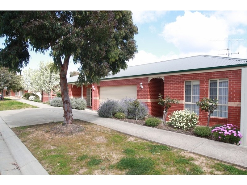 22 Irrabella Place, Kangaroo Flat VIC 3555