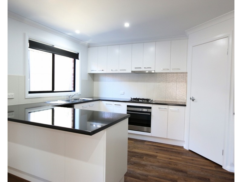 3/54 Mackenzie Street West, Golden Square VIC 3555