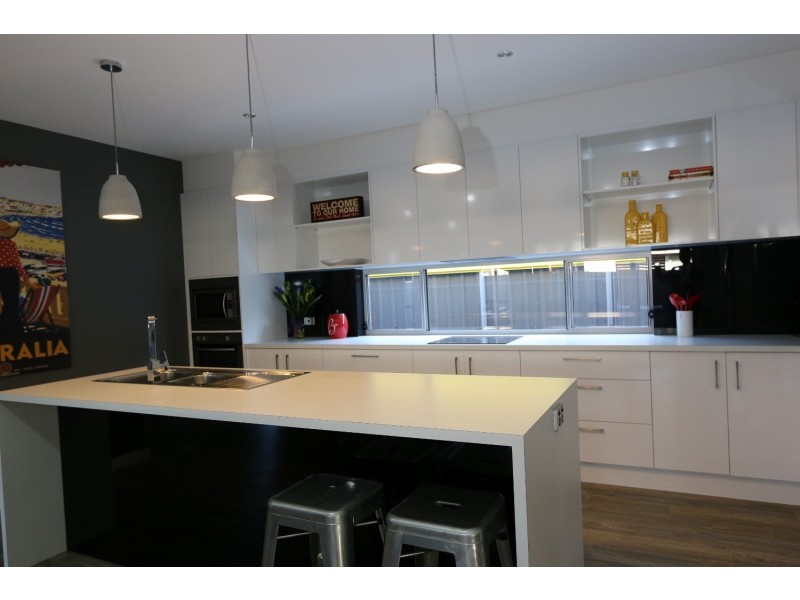 12 Elsworth Drive, Strathfieldsaye VIC 3551