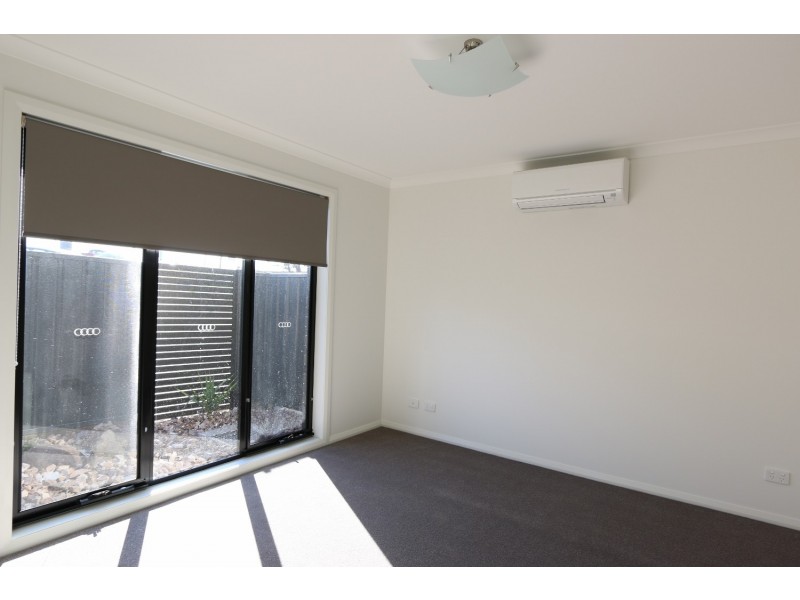 1/1 Russell Street, Quarry Hill VIC 3550