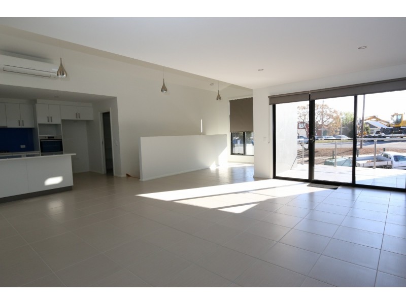 1/1 Russell Street, Quarry Hill VIC 3550