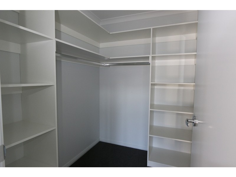2/49 Little Breen Street, Quarry Hill VIC 3550