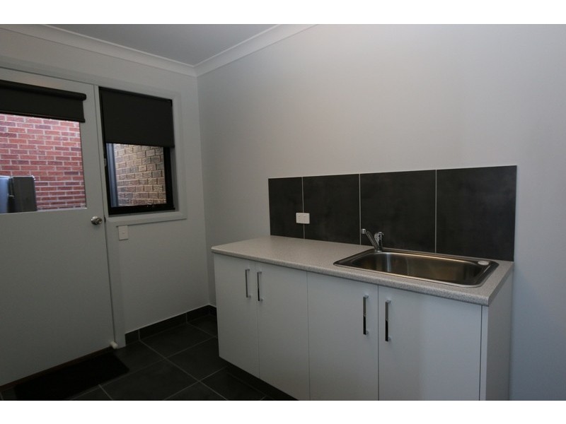 2/49 Little Breen Street, Quarry Hill VIC 3550