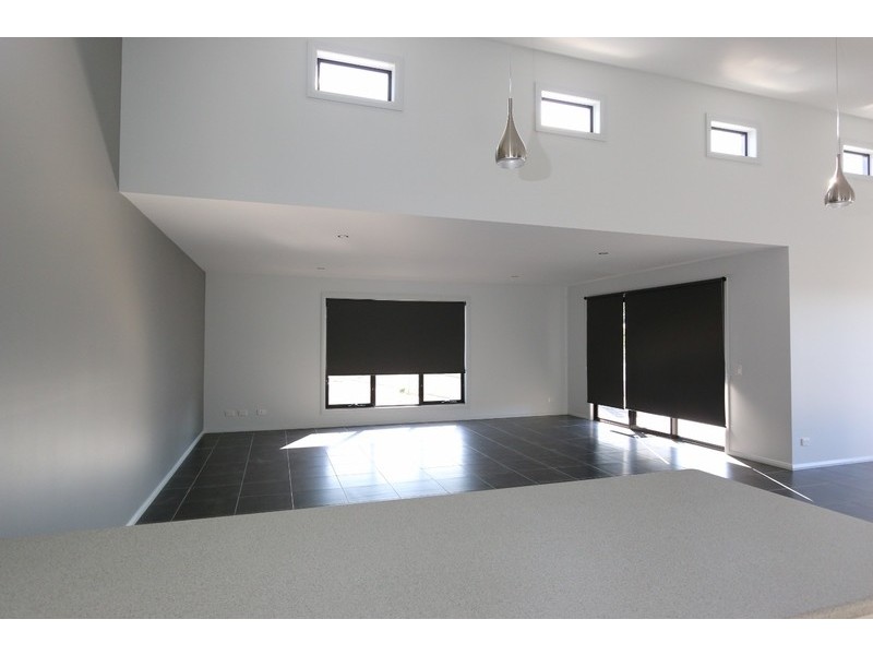 2/49 Little Breen Street, Quarry Hill VIC 3550