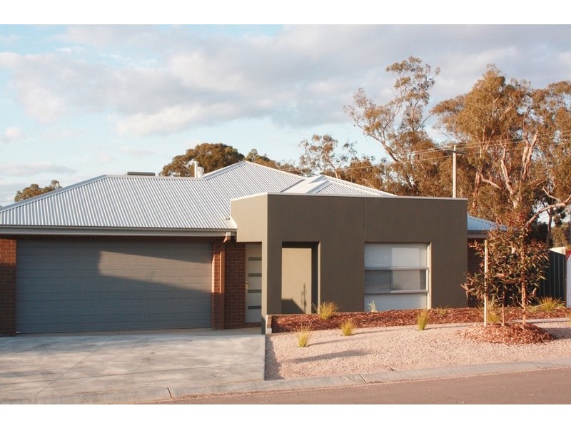 13 Courage Court, Strathfieldsaye VIC 3551