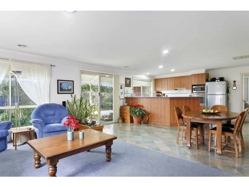 21 Waterford Drive, Strathfieldsaye VIC 3551