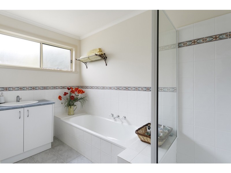 21 Waterford Drive, Strathfieldsaye VIC 3551