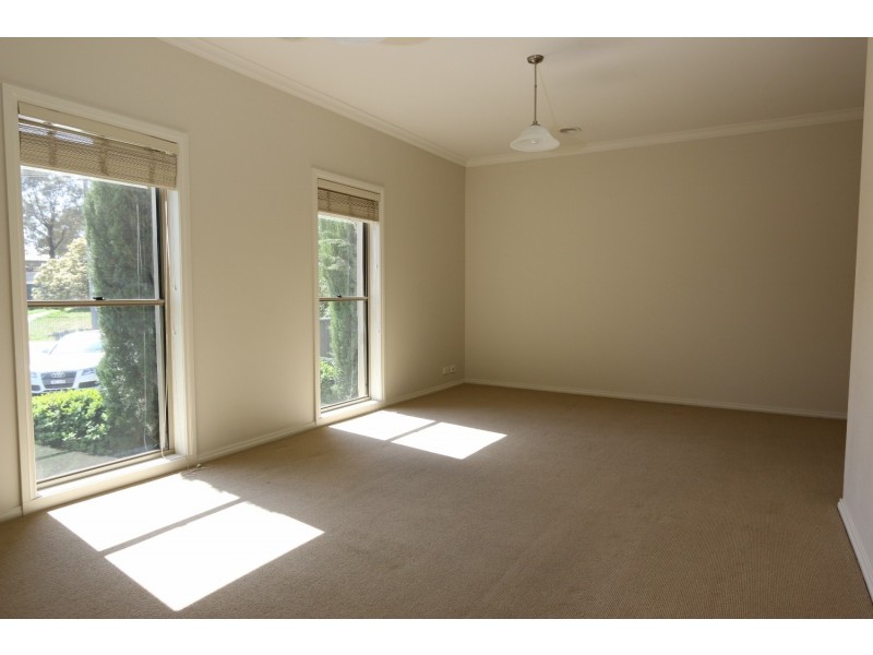 11 Aviary Court, Strathdale VIC 3550