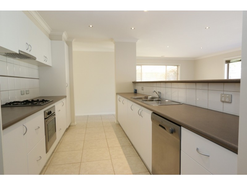 11 Aviary Court, Strathdale VIC 3550