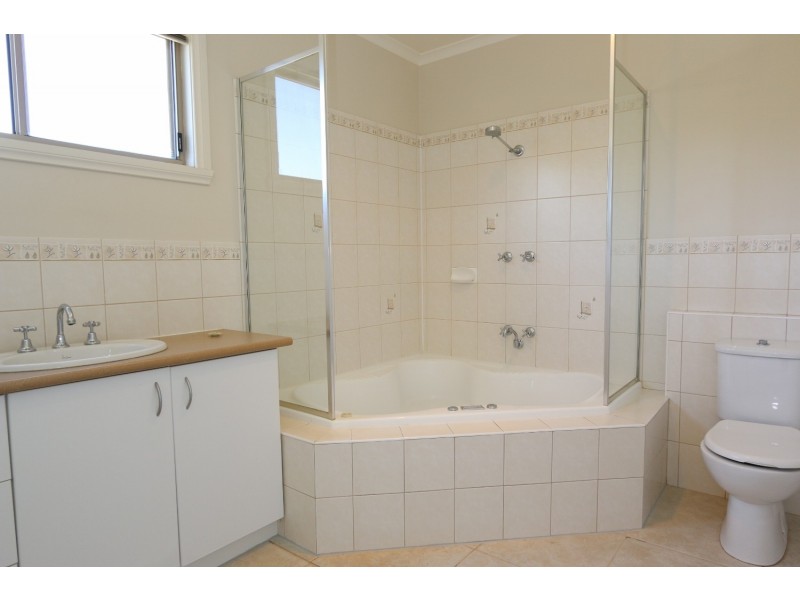 11 Aviary Court, Strathdale VIC 3550