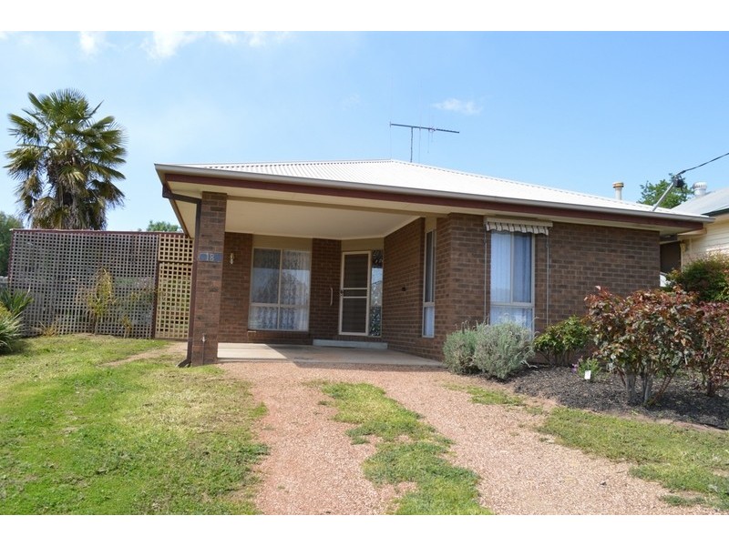 18 Lester Street, Eaglehawk VIC 3556