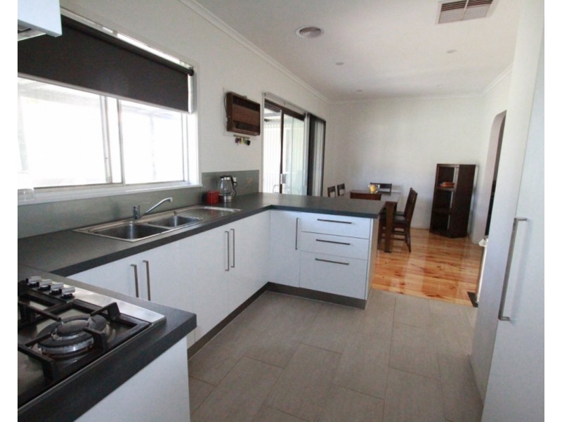 29 Curnow Street, Golden Square VIC 3555