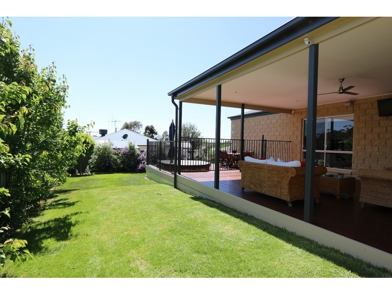 177 Guys Hill Road, Strathfieldsaye VIC 3551