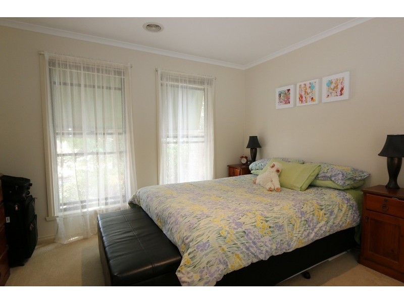 8 Clover Close, Strathfieldsaye VIC 3551