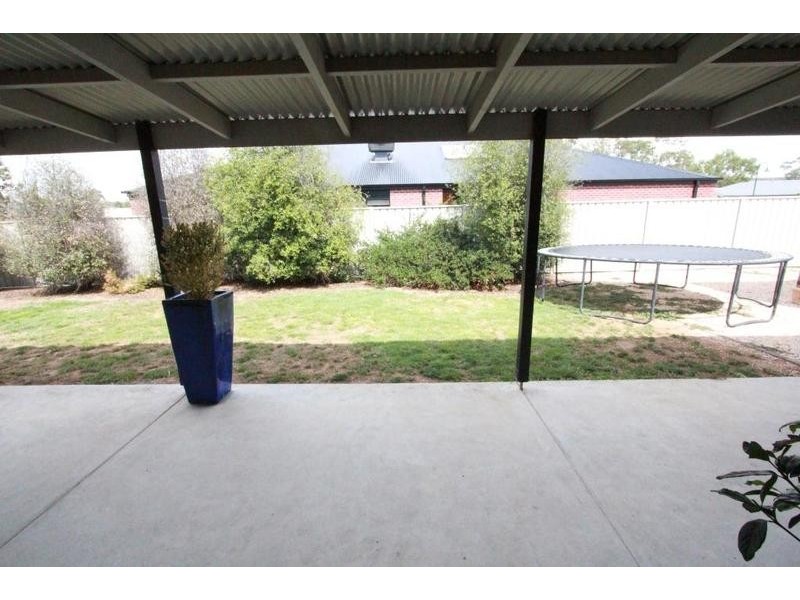 8 Clover Close, Strathfieldsaye VIC 3551