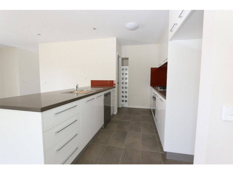 1/47 Race Street, Flora Hill VIC 3550