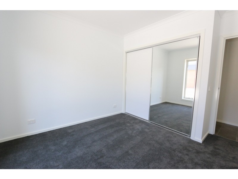 1/47 Race Street, Flora Hill VIC 3550