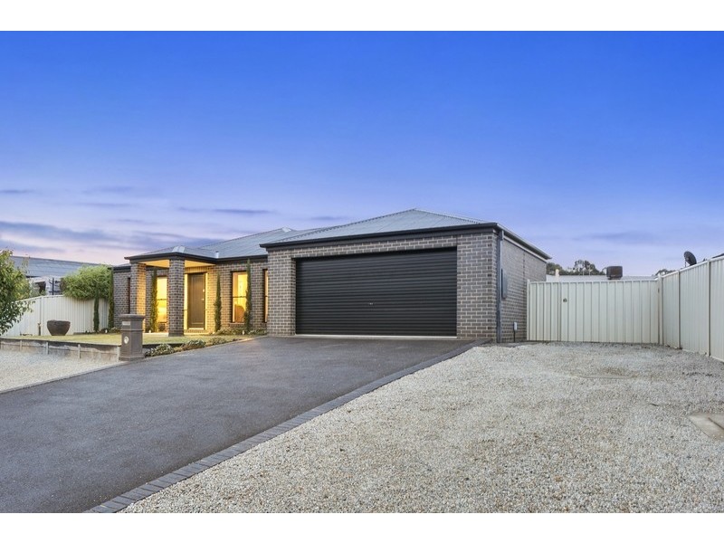 50 Arthurs Crescent, Strathfieldsaye VIC 3551