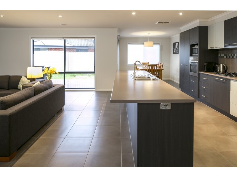 50 Arthurs Crescent, Strathfieldsaye VIC 3551