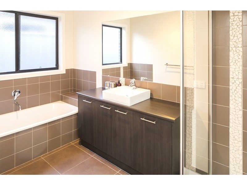 50 Arthurs Crescent, Strathfieldsaye VIC 3551