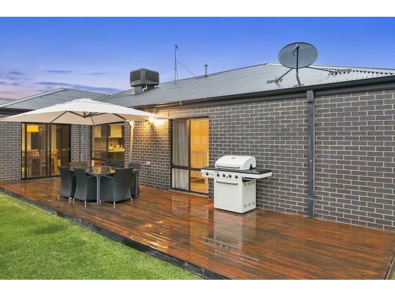 50 Arthurs Crescent, Strathfieldsaye VIC 3551