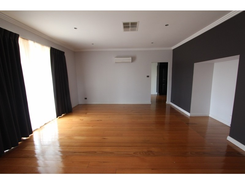 18 Specimen Hill Road, Golden Square VIC 3555