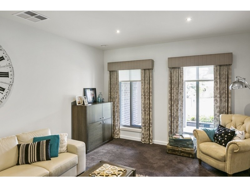 8 Snowgum Court, Strathdale VIC 3550