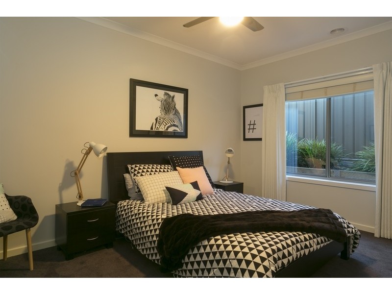 8 Snowgum Court, Strathdale VIC 3550