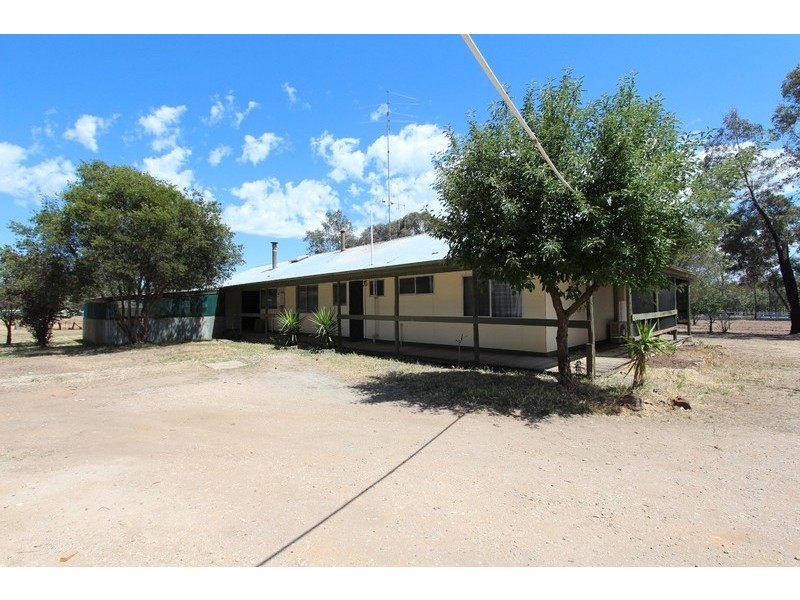 1456 Strathfieldsaye Road, Axe Creek VIC 3551