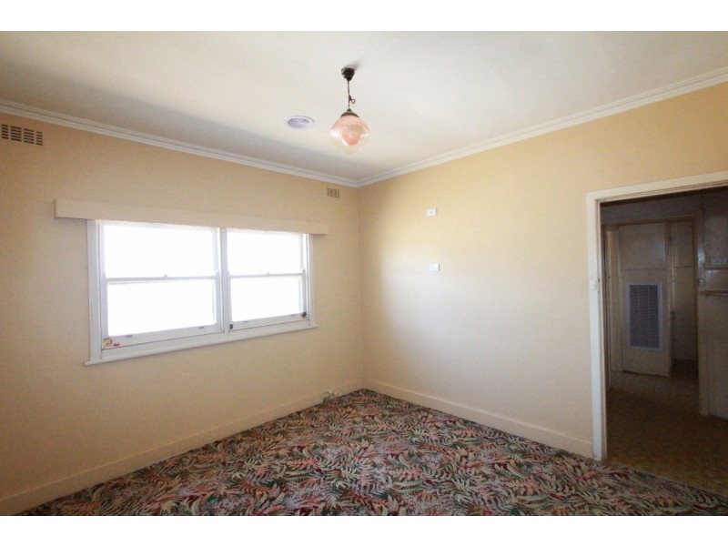 22-24 Youlden Street, California Gully VIC 3556