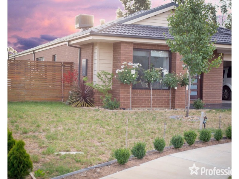 18 Perry Lane, Epsom VIC 3551