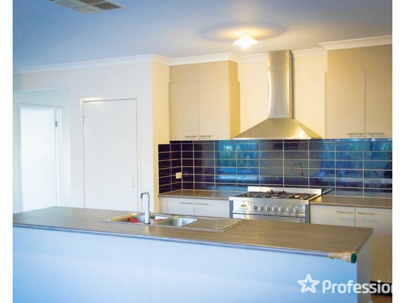 18 Perry Lane, Epsom VIC 3551
