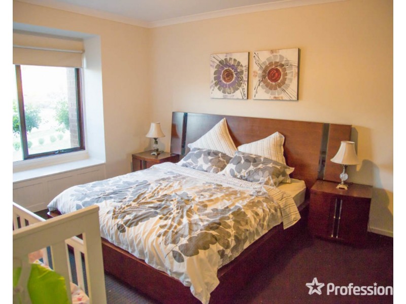18 Perry Lane, Epsom VIC 3551