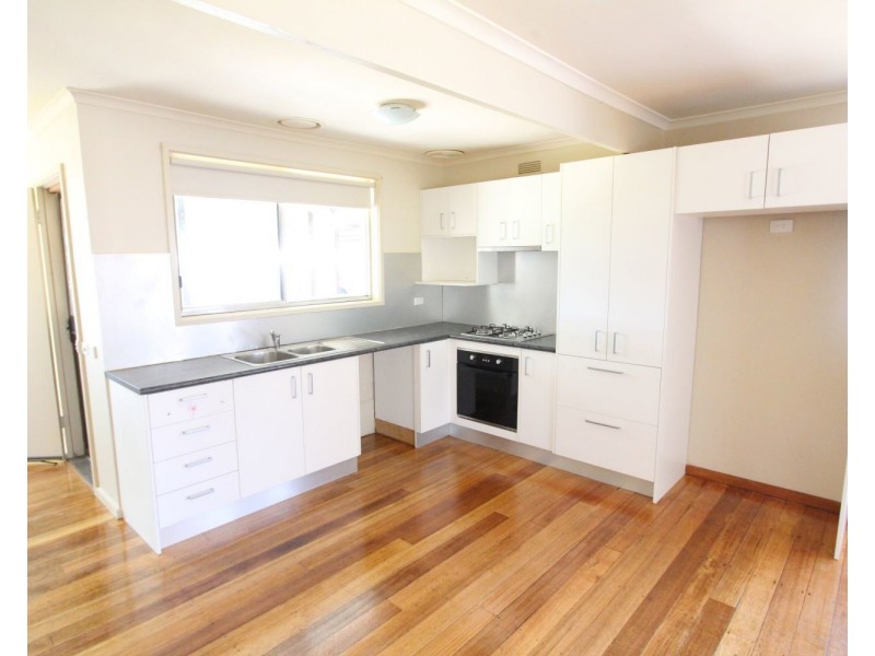 36 Derwent Drive, Long Gully VIC 3550