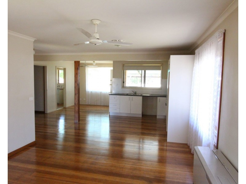 36 Derwent Drive, Long Gully VIC 3550